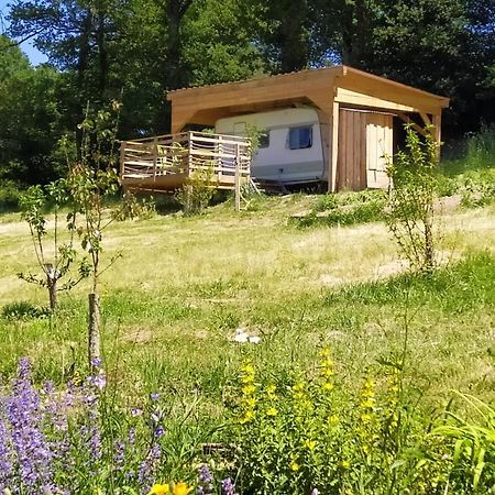 Carazen , Caravane Chauffee Saint-Sylvain-Bellegarde Exterior foto